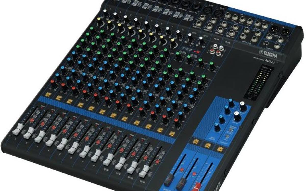 Console de mixage Yamaha MG16